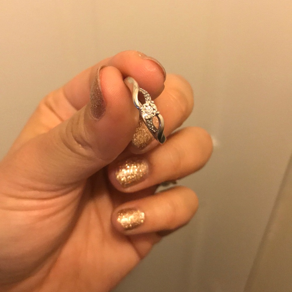 Kay jewelers ring 1/20 ct sterling silver