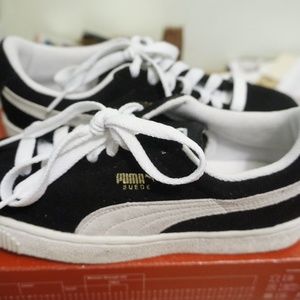 Puma Suede Classic Sneakers