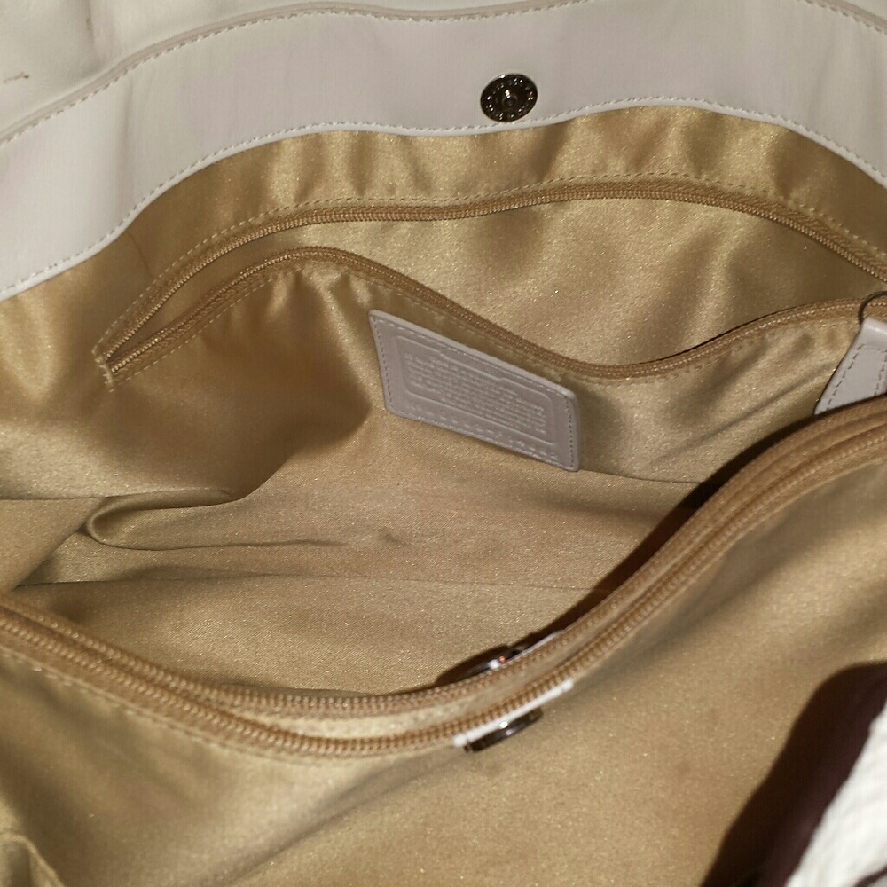 Authentic Coach Handbag - Picture 5 of 5
