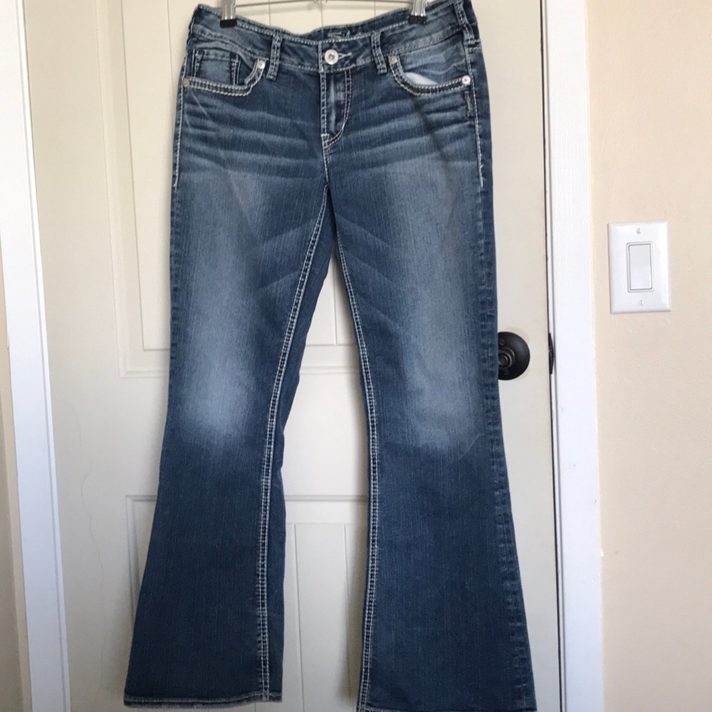 Silver brand Aiko Bootcut jeans.