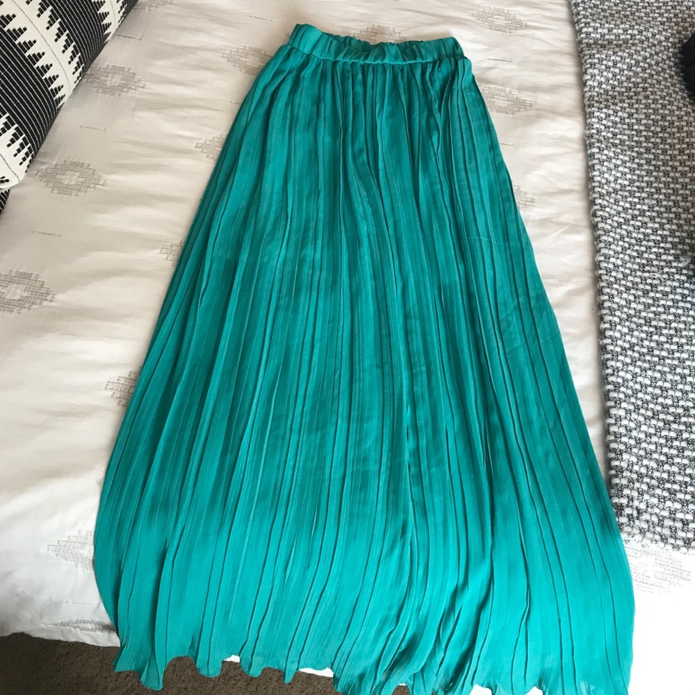 Emerald green skirt