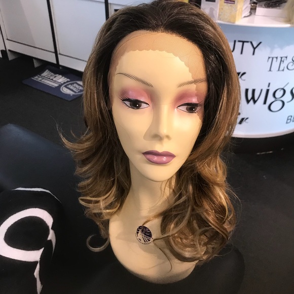 Ombré Loose waves Swisslace Free Part Wig