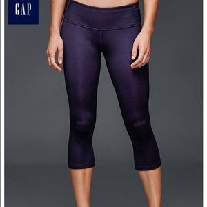 GAP chameleon legging capris