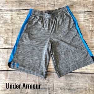 Under Armour Boys Printed Gray & Black Shorts