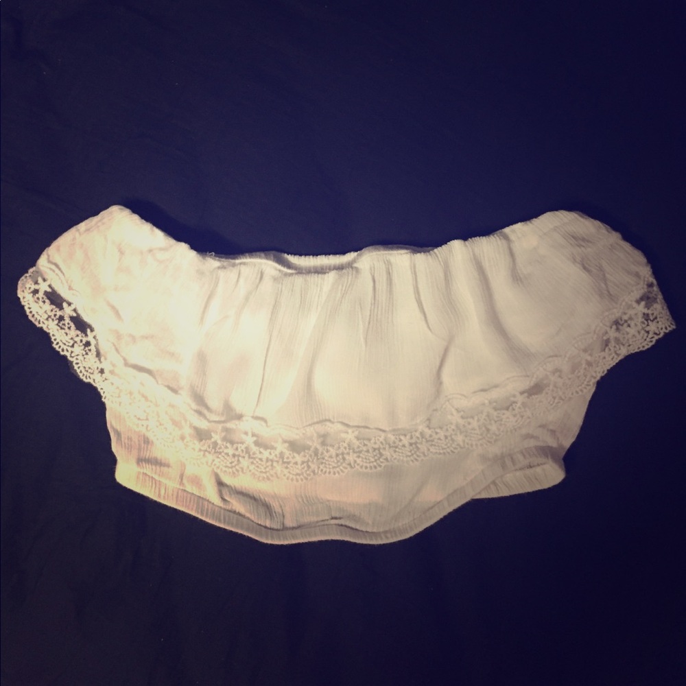 Forever 21 white ruffle rube too crop top small
