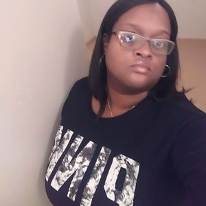 Meet your Posher, Kijika