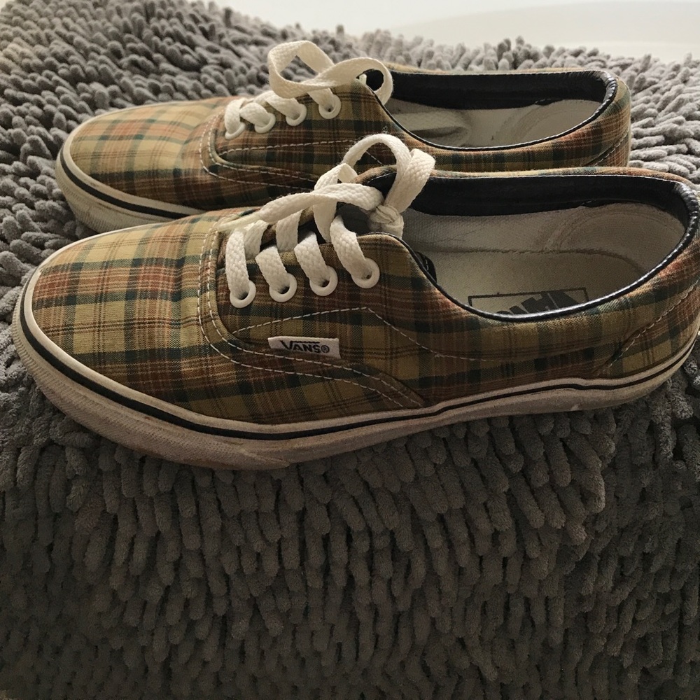 Vans- plaid print