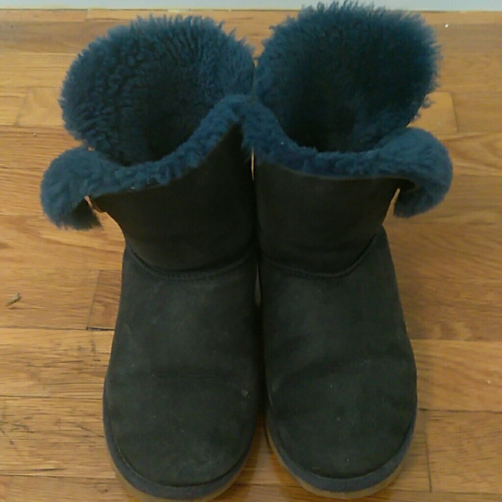 Ugg size 6