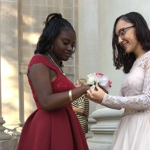 Meet your Posher, Ariana