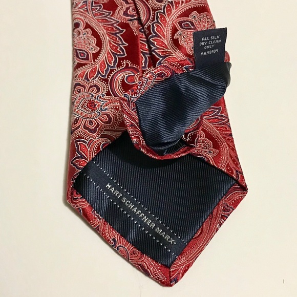 NWT Hart Schaffer and Marx Tie - Picture 2 of 3