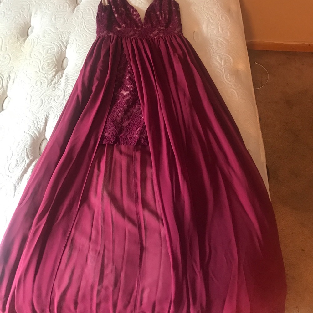 Dress - Picture 2 of 4