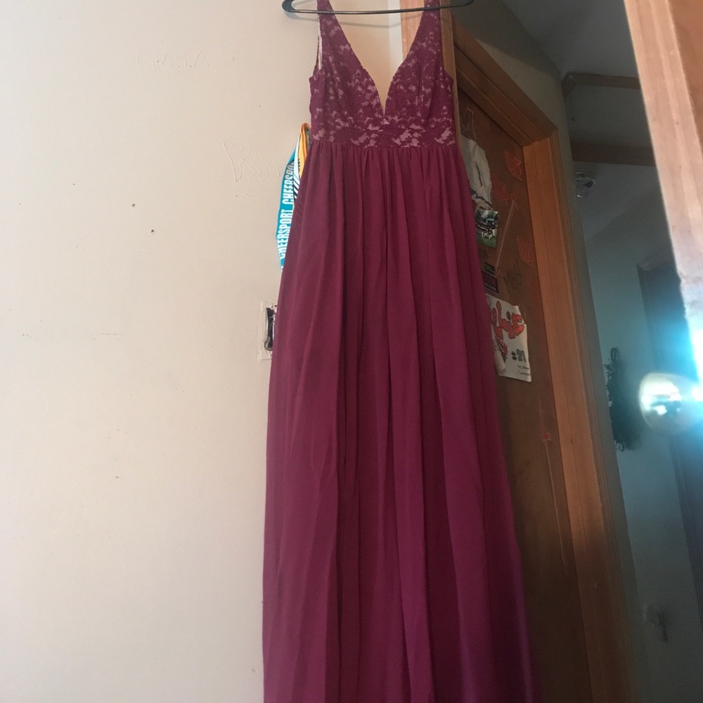 Dress - Picture 4 of 4