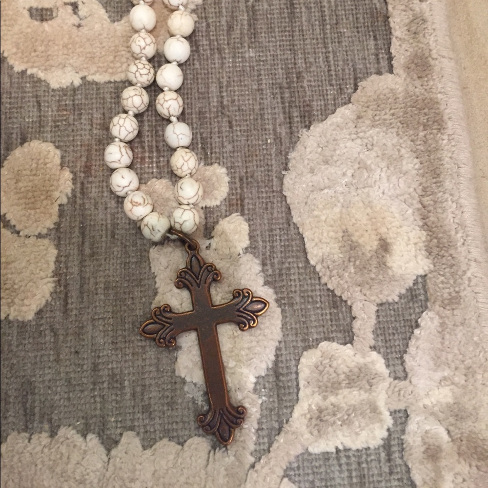 Necklace - Picture 2 of 3