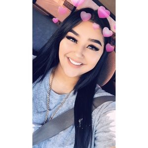 Meet your Posher, Ashley