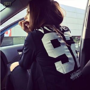 VOGUE BLACK FITTED JACKET