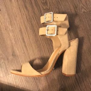 Super cute tan, suede buckled heels!