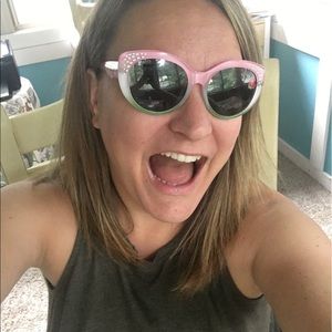 Meet your Posher, Jenny