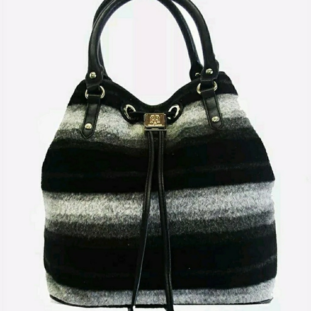 Tommy Hilfiger unique purse