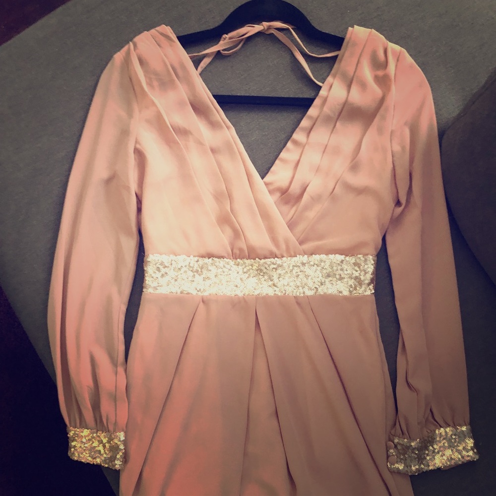 BNWOT Forever 21 short blush dress