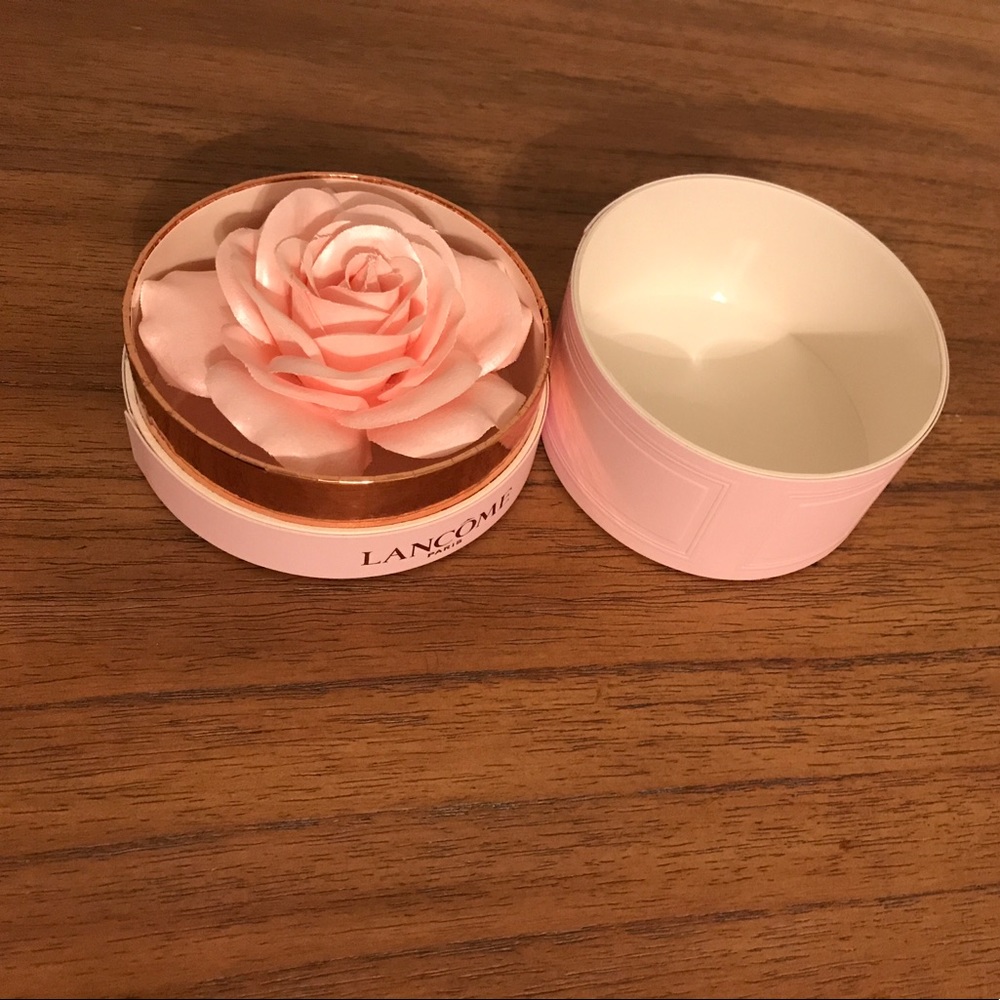 Lancôme rose highlighter