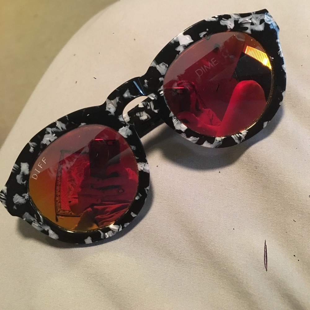 Diff Eyewear Dime sunglasses great condition!