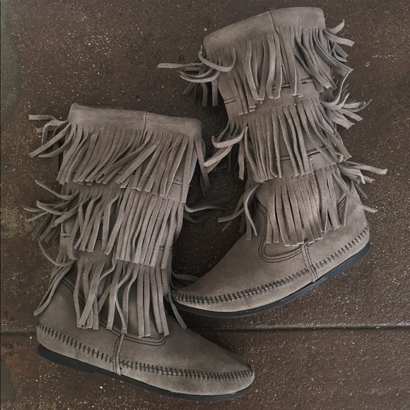 Minnetonka Boots - Picture 4 of 4