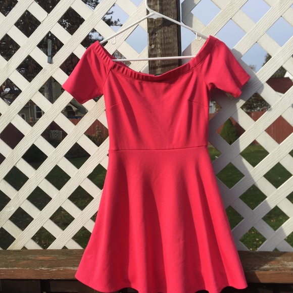 Forever 21 NWOT Hot Pink Dress Small - Picture 2 of 6