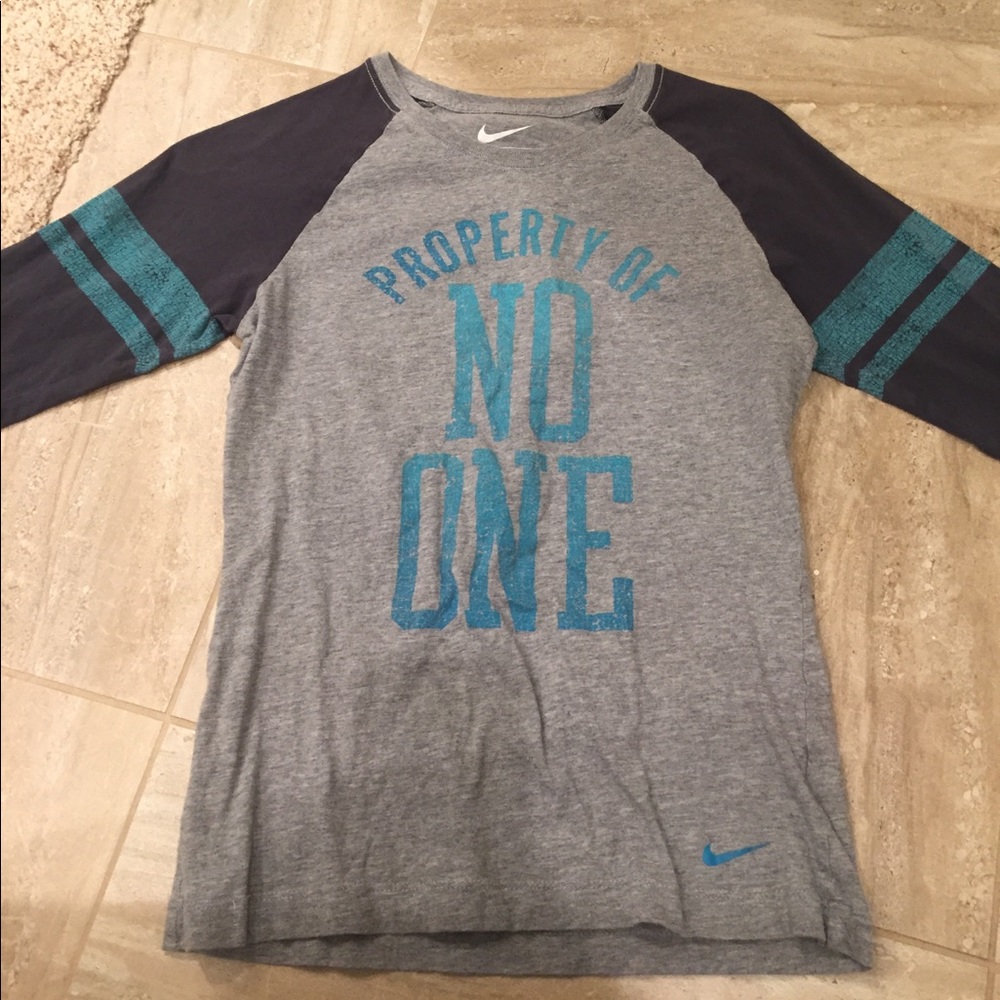 Nike women's shirt