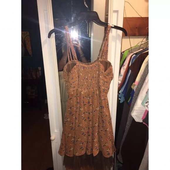 Dress - Picture 2 of 3