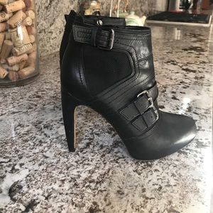 Black leather booties Sam Edelman
