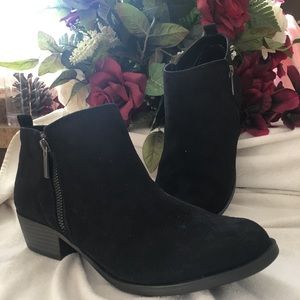 Cute Black Booties!!!