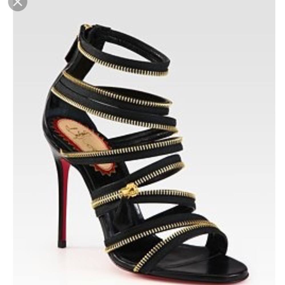 Christain Louboutin unzip booty