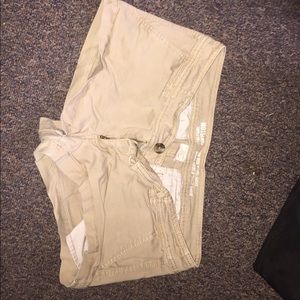 Khaki short shorts