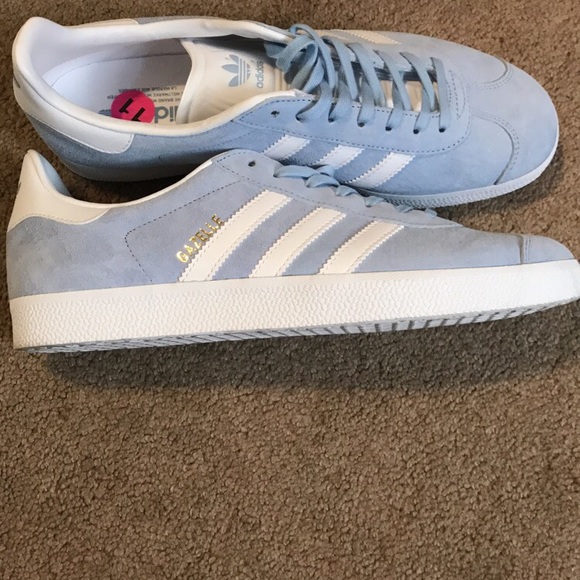 gazelle baby blue