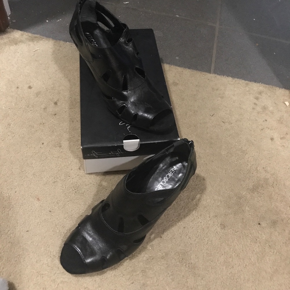 Black heels, very nice.