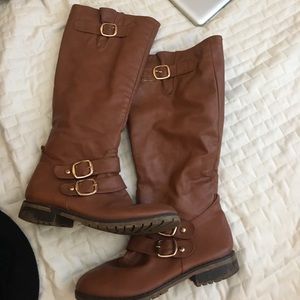Tan boots