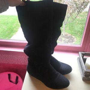 Slouchy black boots