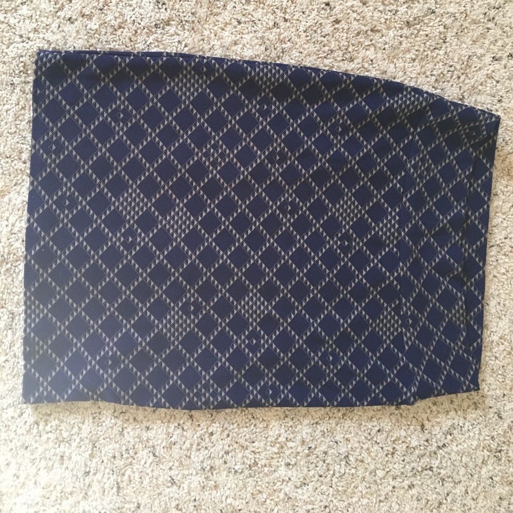 Lularoe Navy and gold skirt