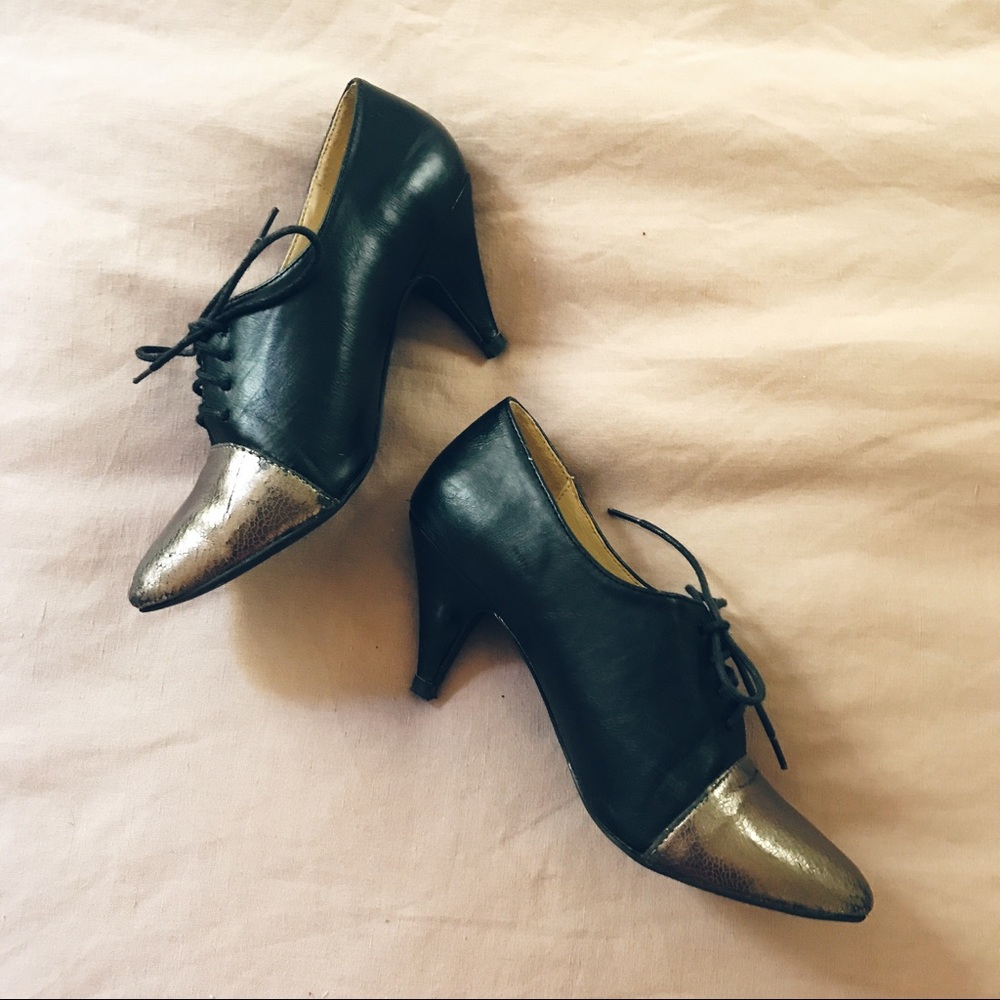 Metallic toe booties - Picture 2 of 3