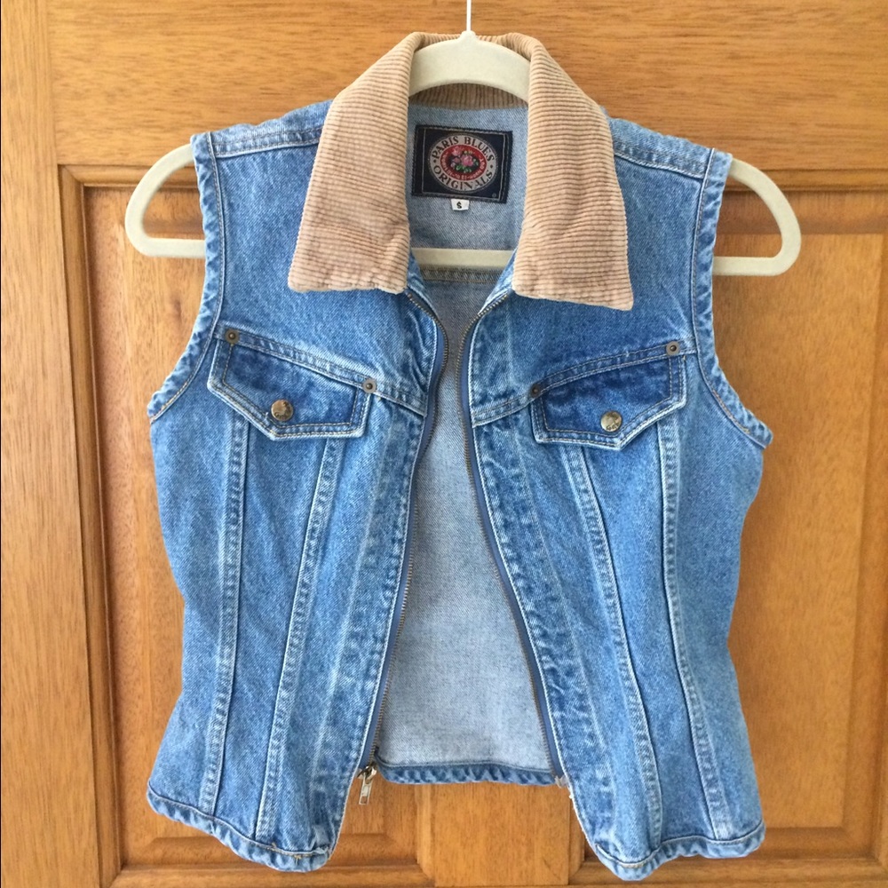 Denim vest with corduroy collar