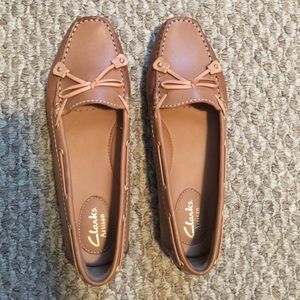 Like new , clarks 6 1/2