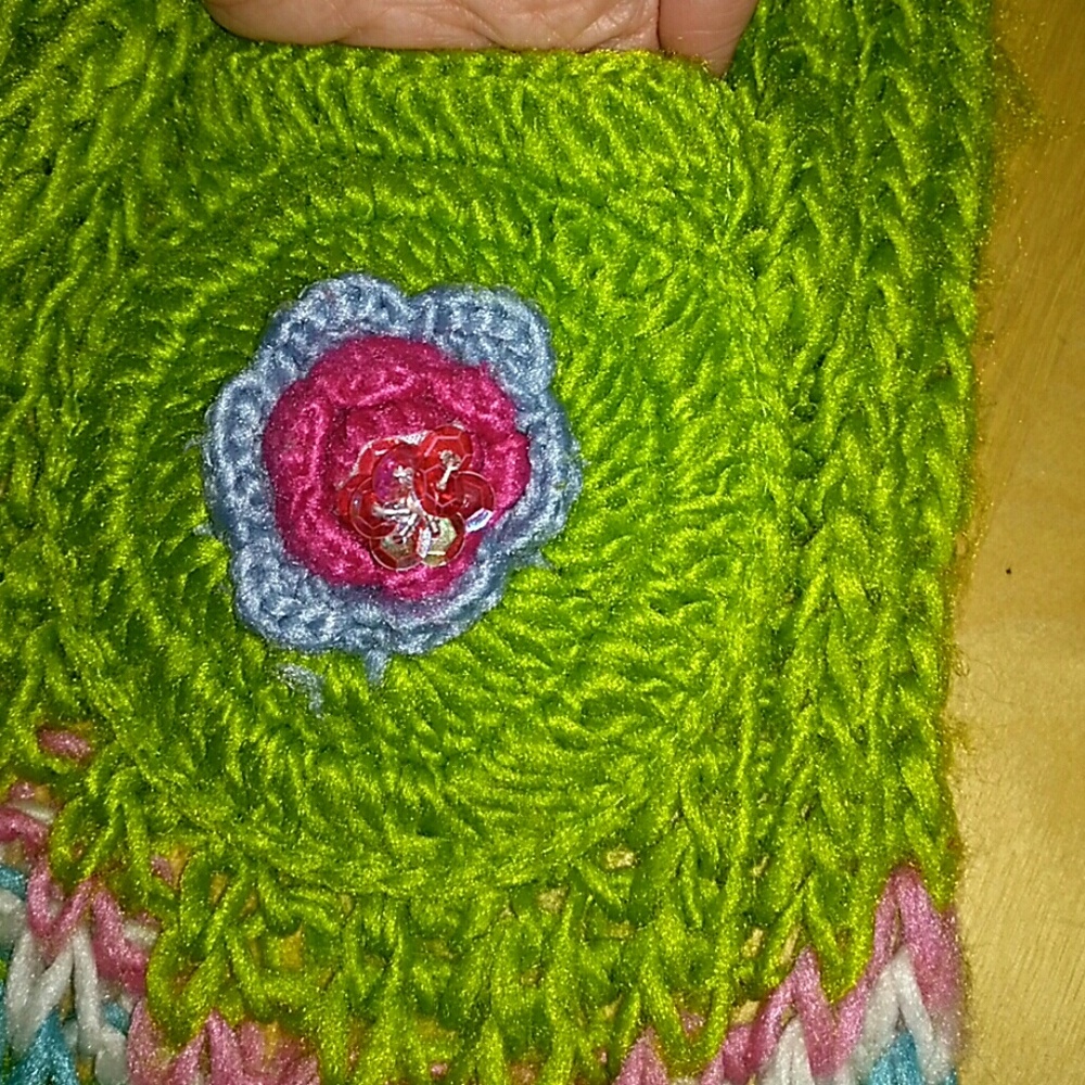Scarf - Picture 5 of 8