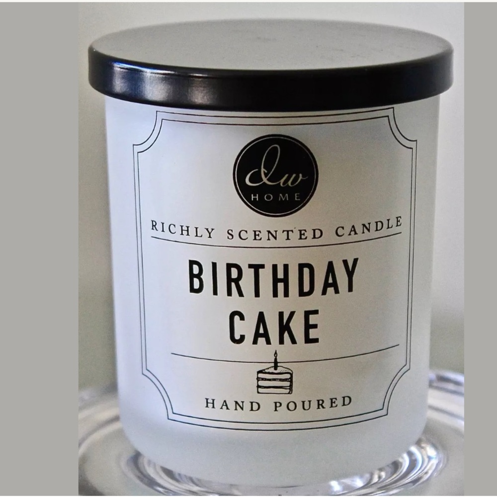 DW HOME CANDLE BIRTHDAY CAKE 1 WICK SOY WAX MINI 4 oz NEW