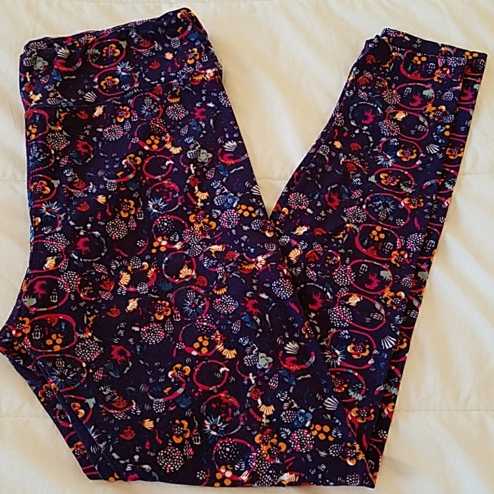 Lularoe tall and curvy leggings