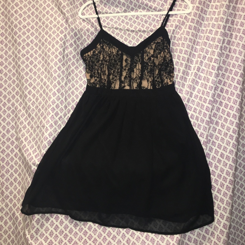 Chiffon lace dress