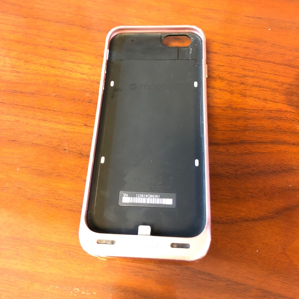 iPhone 6s Compatible Mophie Charging Case