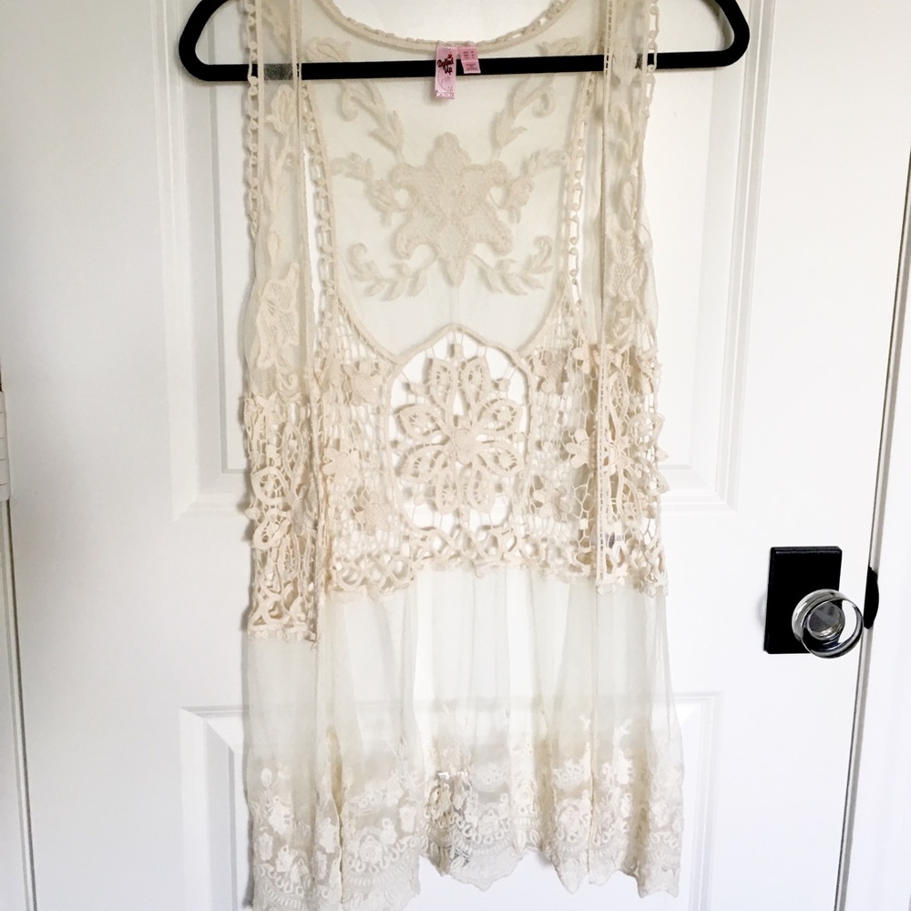 Boho Lace Sleeveless Cardigan Medium