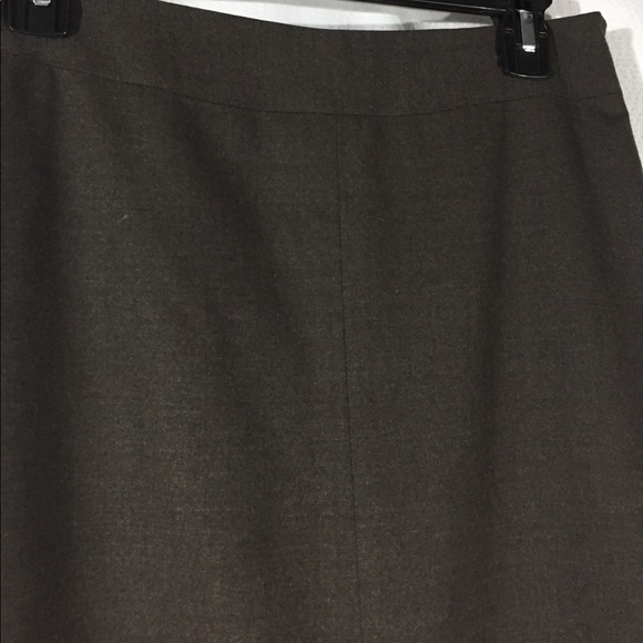 Banana Republic Brown Stretch Back Slit Maxi Skirt - Picture 5 of 8