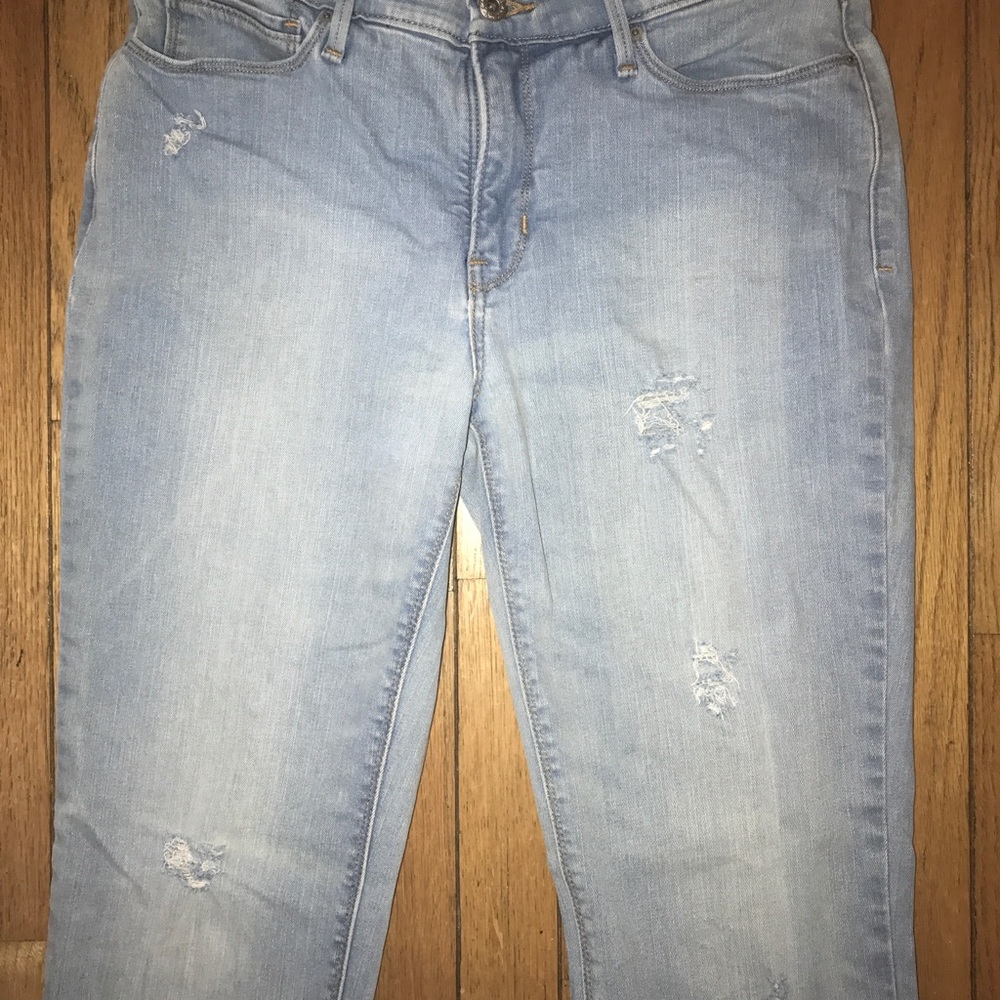 Levi’s Perfect leg straight leg