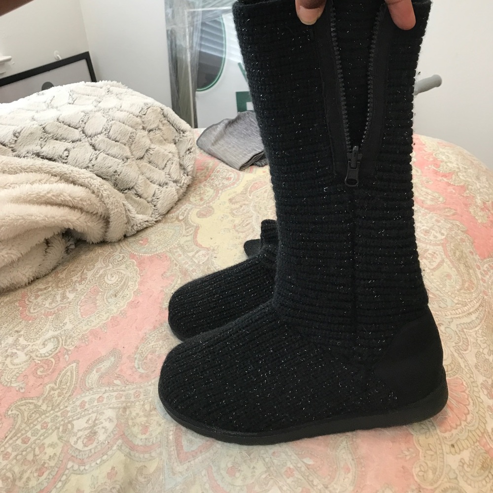 Super cute black sweater boots